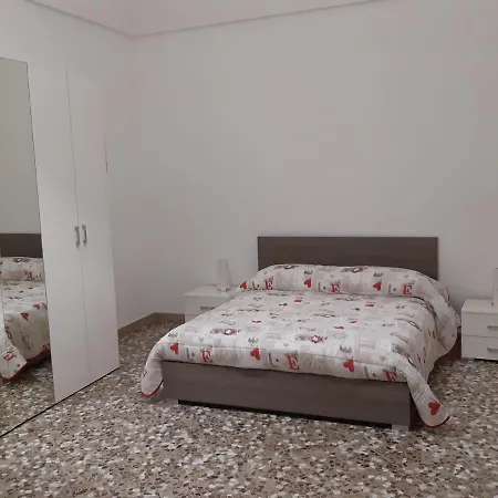 Alloggio Peroscia 公寓 莫诺波利